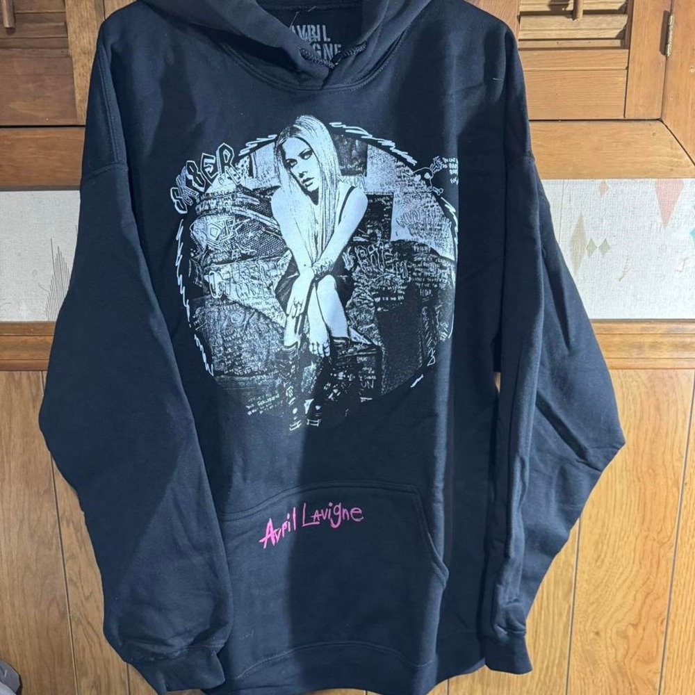 NWT Avril Lavigne Sorter hoodie in black and pink Size Large